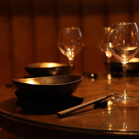 Lakes Hotel&Spa Bowness-on-Windermere Buitenkant foto A wine glass and chopsticks